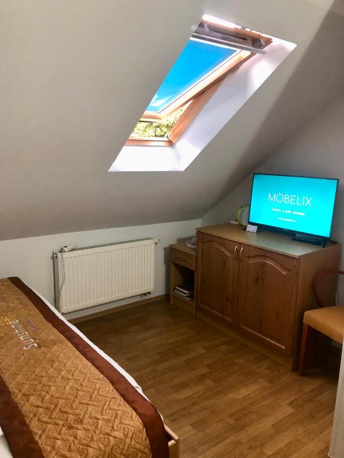 Sunshine Pension Karlsbad Exterior foto