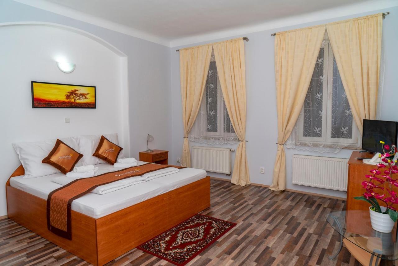 Sunshine Pension Karlsbad Exterior foto