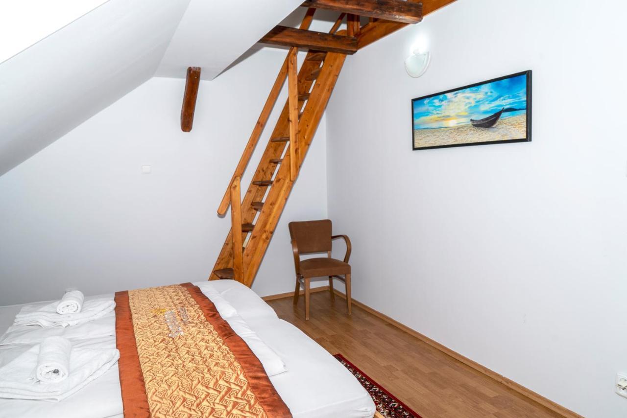 Sunshine Pension Karlsbad Exterior foto